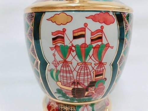 伊万里焼のデキャンタ