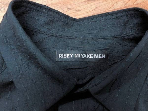 ISSEY MIYAKEのバンドカラーシャツ