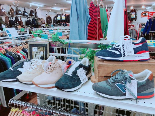 市川　NEW BALANCE　中古のスニーカー　買取強化　中古