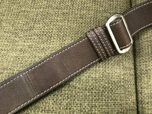 バッグのトーンオイルヌメショルダー