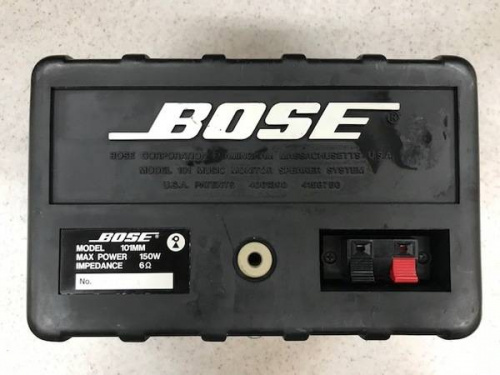 スピーカーセットのBOSE