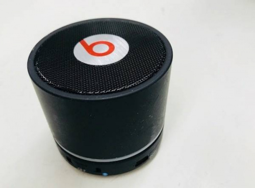 デジタル家電のスピーカー