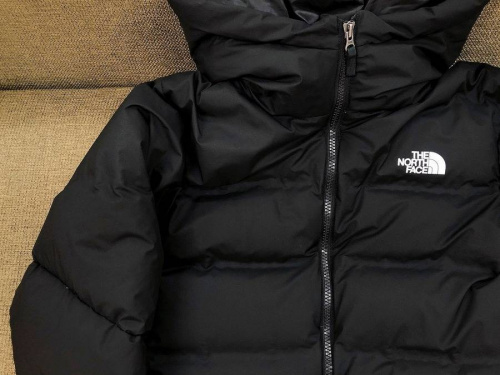 トレファク　ダウンジャケット　THE NORTH　FACEのダウンジャケット　THE NORTH FACE
