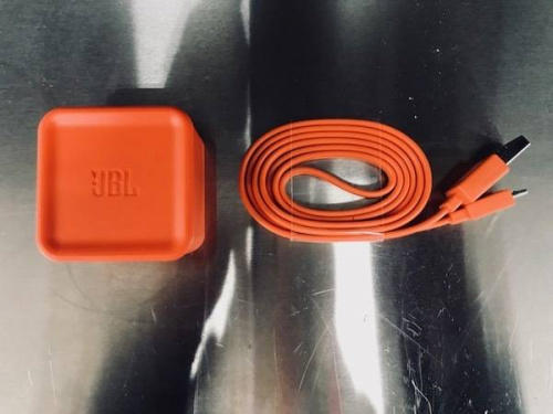 bluetoothスピーカーのJBL
