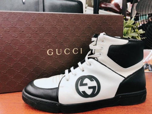 トレファク　千葉　ブランドのスニーカー　買取　千葉　