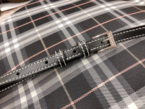 バーバリー　ショルダーバッグのバーバリー　BURBERRY　中古