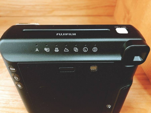 インスタントカメラのFUJIFILM 富士フイルム