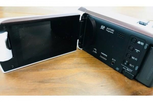 デジタルビデオカメラのハンディ