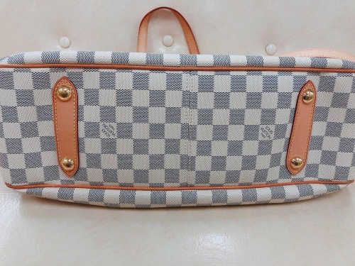 バッグ ヴィトンの財布 ヴィトン