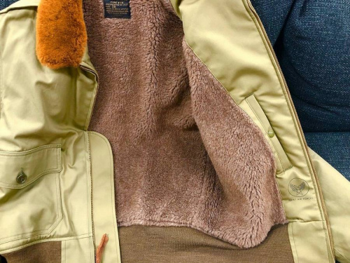 B-10フライトジャケットのジャケット　買取　千葉