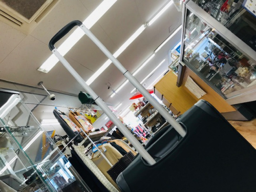 OPTIMUMのキャリーバッグ