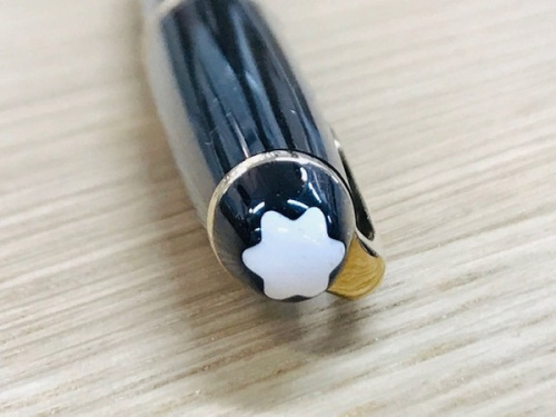 ボールペンのMONTBLANC