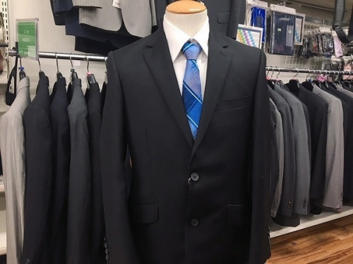 スーツ　中古のスーツ　安い