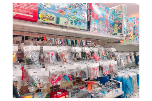 トミカのTOMY
