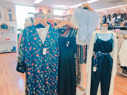 夏服　トレンドの夏　古着　千葉