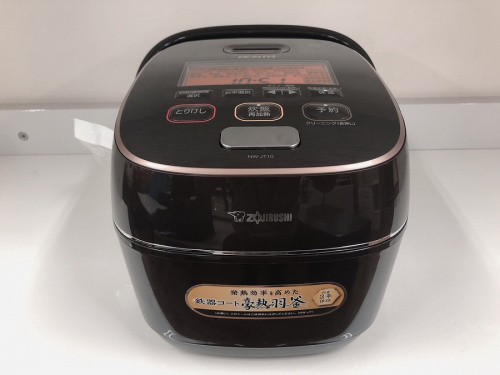 象印の炊飯器　象印