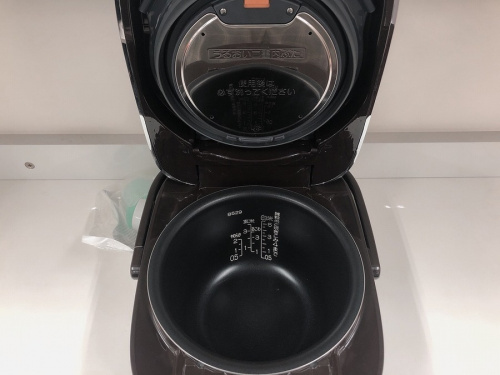 炊飯器　象印の圧力IH炊飯ジャー