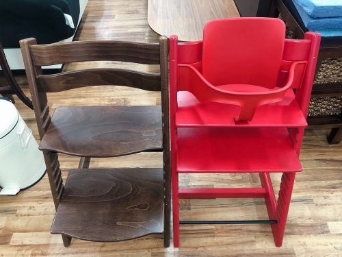 ストッケ　イスのベビー用品