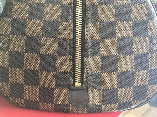 ハンドバッグのルイヴィトン　ダミエ
