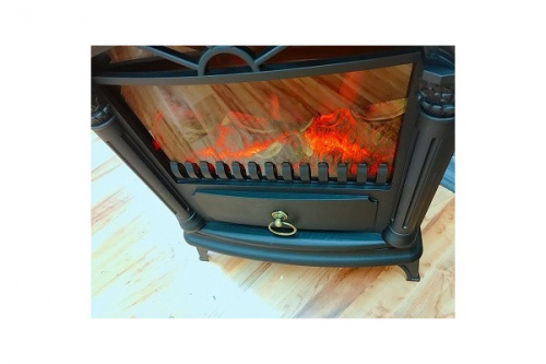 暖炉型のヒーター　中古