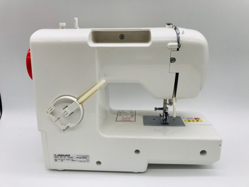 電子ミシンのJaguar　KT-111