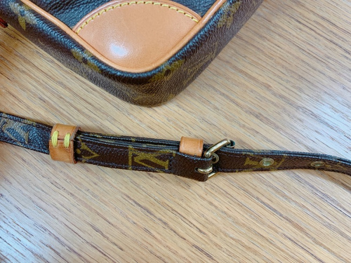 ショルダーポーチの千葉船橋中古ブランド情報