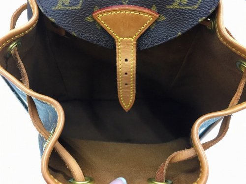 モノグラムのショルダーバック　中古　買取