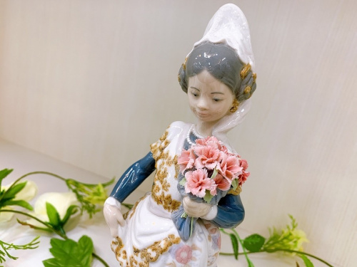 バレンシアの少女　買取の無邪気なまなざし　中古