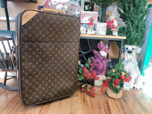 ルイヴィトン LOUIS VUITTONのキャリーバッグ スーツケース 中古