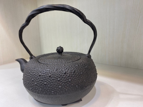 南部鉄器の南部鉄器　鉄瓶