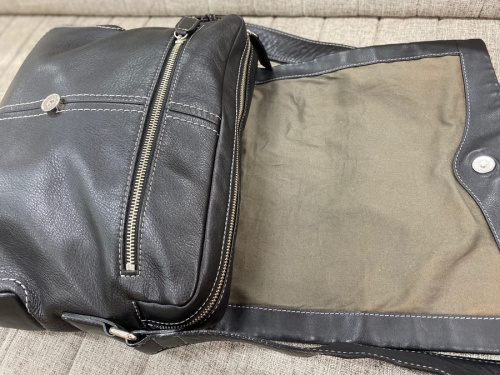 ショルダーバッグ　メンズの千葉船橋中古ブランド情報