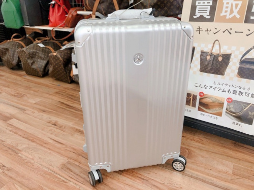キャリーバッグ 未使用品のキャリーバッグ　スーツケース　中古