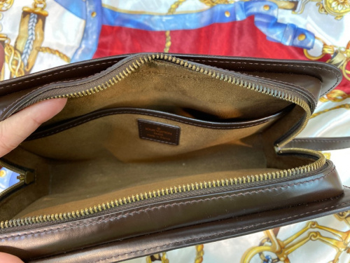 ルイヴィトン　中古のサンルイ ダミエ