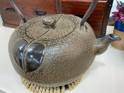 三厳堂　柚子の南部鉄器　鉄瓶