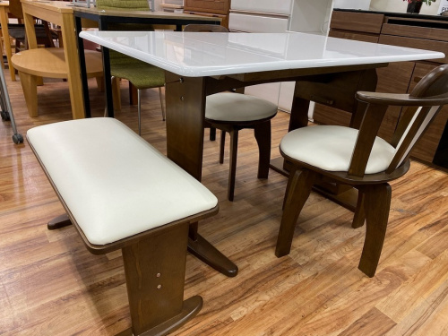 家具　中古　買取の片パタ式ベンチ　ダイニング