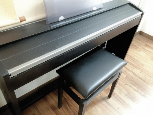 電子ピアノ　CASIO カシオのPX-730