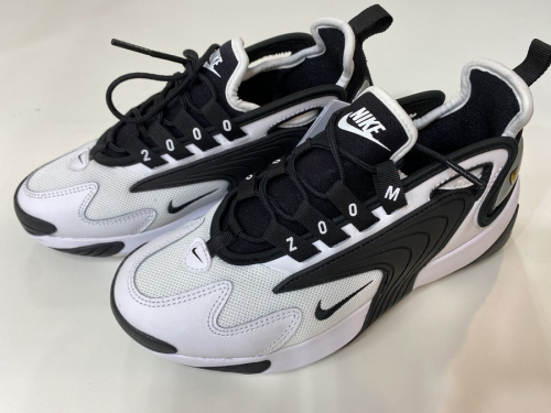 千葉　市川　船橋　江戸川　墨田　葛飾　幕張　中古　衣類　買取のスニーカー　中古