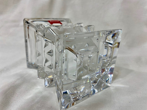 バカラ　コロンビーヌベースのガラス　フラワーベース