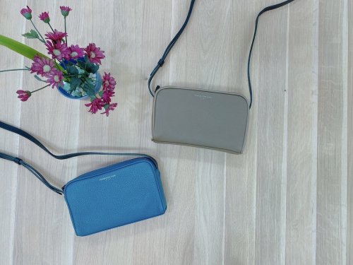 メンズファッションのミニバッグ　メンズ