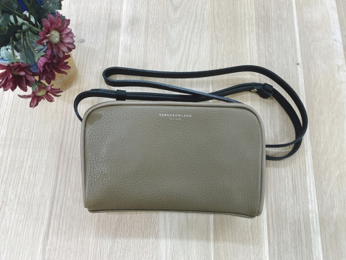 ミニバッグ　メンズのTOMORROW LAND　トゥモローランド