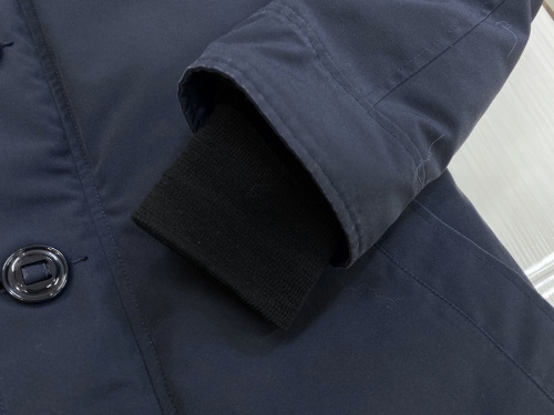 カナダグース　ダウンの千葉船橋中古洋服情報