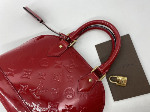 ルイヴィトン LOUIS VUITTONのヴィトン買取 アルマBB ヴェルニ