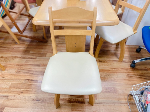 ニトリ　家具のダイニングセット　中古
