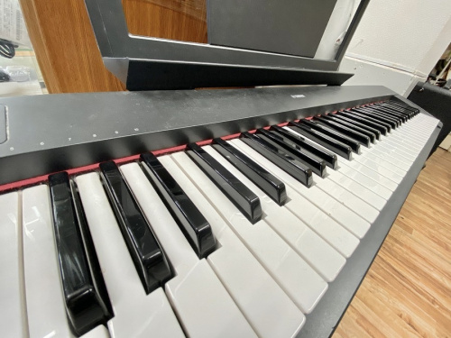 楽器の電子ピアノ　CASIO カシオ