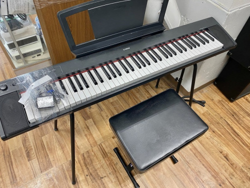 電子ピアノ　CASIO カシオのPX-720C