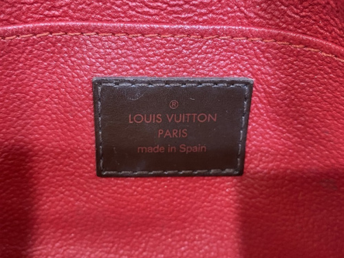 LOUIS VUITTON ルイヴィトンのポシェットコスメティック