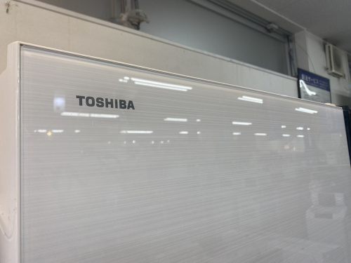 TOSHIBA　東芝の　冷蔵庫　大型　