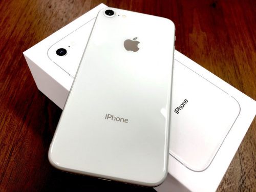 デジタル家電のiPhone8 アイフォン