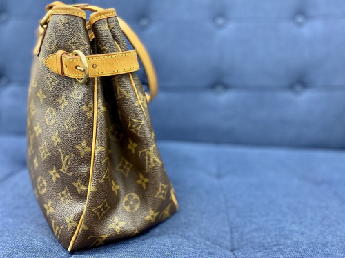 LOUIS VUITTONのモノグラム