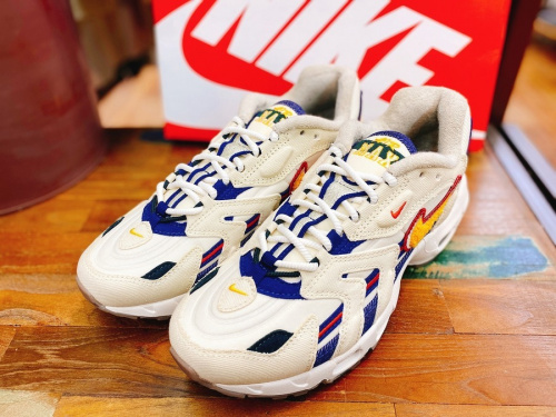 NIKEのAIR MAX96